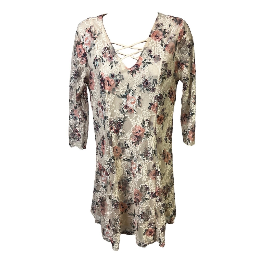 Rue 21 Floral Lace Mini Dress Size Medium‎ V-Neck Criss-Cross Boho Romantic